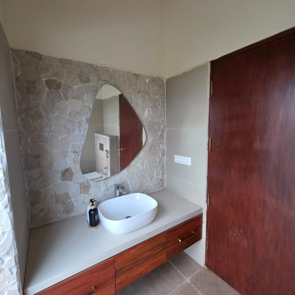 WhatsApp Image 2025-12-01 at 18.38.21