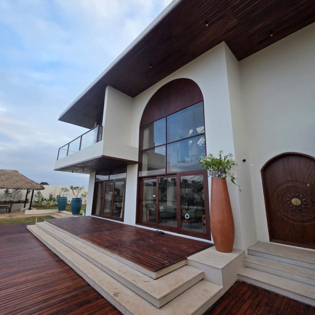 WhatsApp Image 2025-12-01 at 18.38.34 (1)